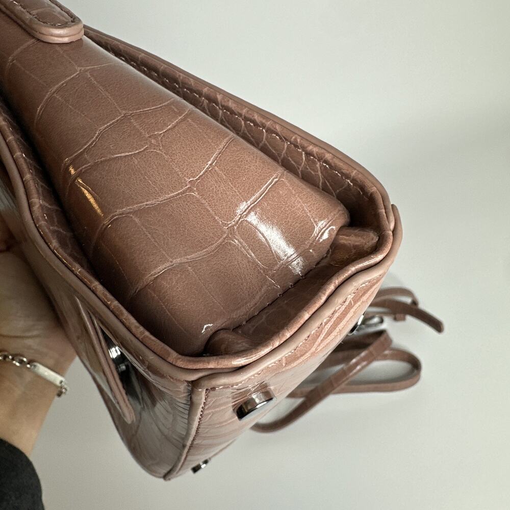 Antik Kraft Croc Embossed Top Handle Mini Crossbody Bag Vegan Leather Tan EUC - Picture 12 of 14
